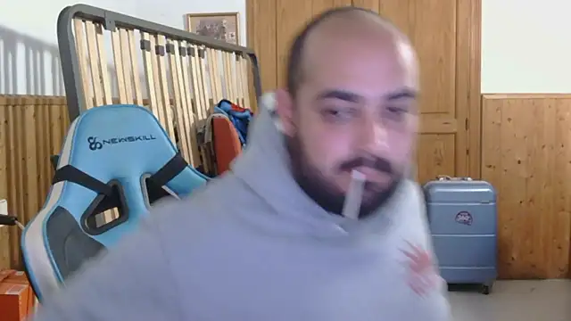chicomallorca96 online show from 02-16-26, 04:49