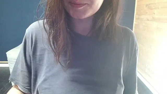 Snapshot of NovaBabe21 chatting on 09-14-25, 10:04 NovaBabe21 online show from 09-14-25, 10:04