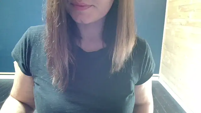 Snapshot of NovaBabe21 chatting on 09-25-25, 09:26 NovaBabe21 online show from 09-25-25, 09:26