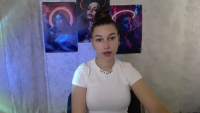 KarolinaRosse  online show from 10-17-25, 05:22