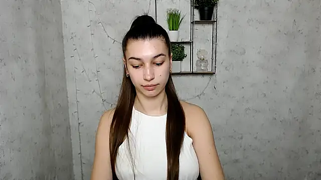 KarolinaRosse  online show from 03-21-25, 07:11