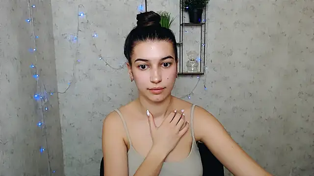 KarolinaRosse  online show from 03-01-25, 01:18