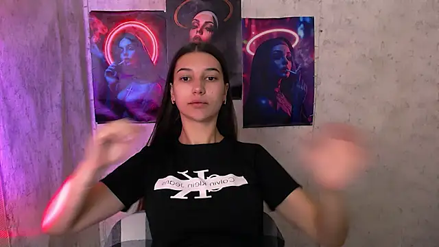 KarolinaRosse  online show from 10-24-25, 04:55