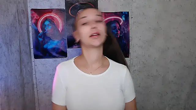 KarolinaRosse  online show from 10-15-25, 05:50