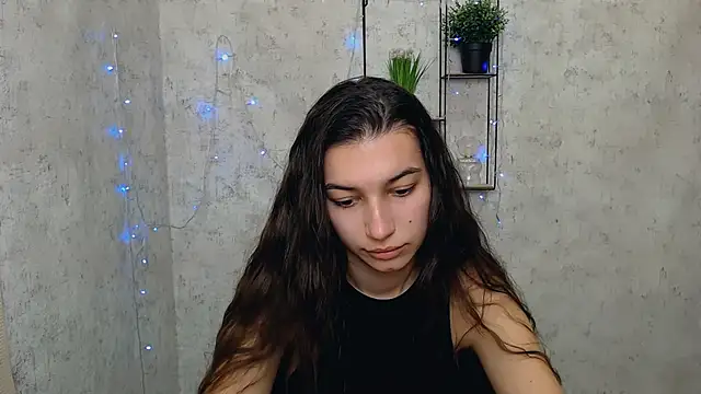 KarolinaRosse  online show from 02-26-25, 10:16