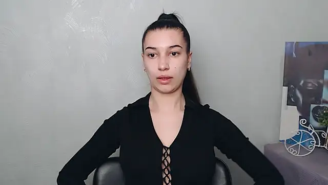 KarolinaRosse  online show from 03-17-25, 07:02