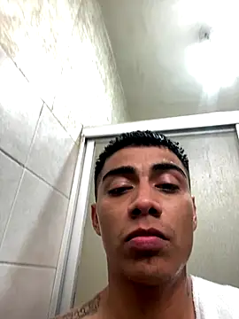 Snapshot of SkinnyHot444 chatting on 10-04-25, 10:55 SkinnyHot444 online show from 10-04-25, 10:55