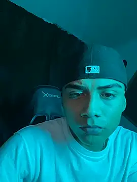 Snapshot of SkinnyHot444 chatting on 01-31-25, 07:29 SkinnyHot444 online show from 01-31-25, 07:29