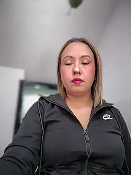 VIOLETA-25  online show from 07-10-26, 03:23
