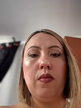 VIOLETA-25  online show from 05-26-26, 03:10