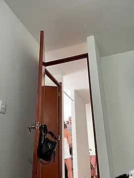 VIOLETA-25  online show from 04-14-26, 03:06