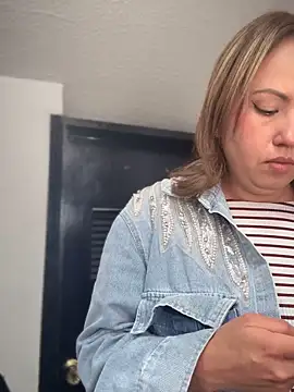 VIOLETA-25  online show from 10-22-25, 03:00