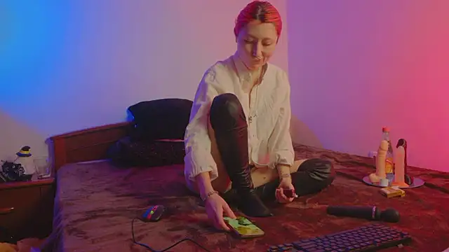 Snapshot of Bloom-fairy chatting on 02-02-26, 02:16 Bloom-fairy online show from 02-02-26, 02:16