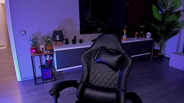 anemarieejolie online show from 04-19-26, 06:10