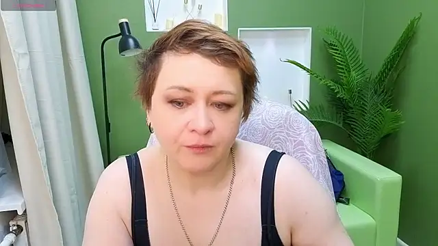 Snapshot of Dolorys chatting on 05-10-26, 05:33 Dolorys online show from 05-10-26, 05:33