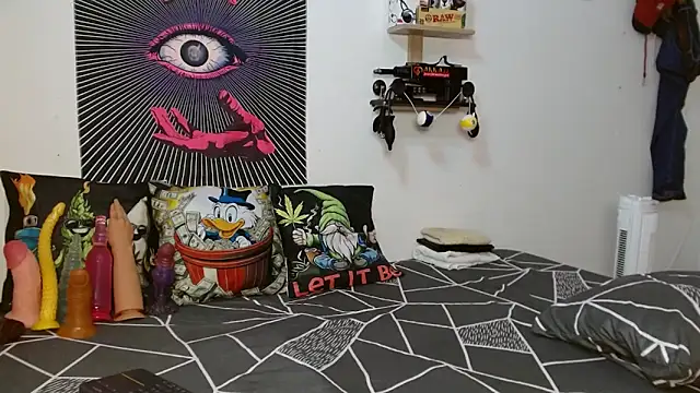 Snapshot of fetish_padrino chatting on 09-22-25, 11:00 fetish padrino online show from 09-22-25, 11:00