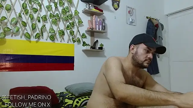 Snapshot of fetish_padrino chatting on 03-06-25, 11:36 fetish padrino online show from 03-06-25, 11:36
