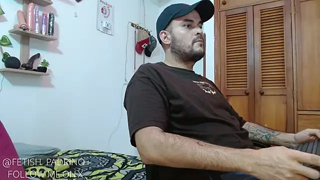 Snapshot of fetish_padrino chatting on 03-06-25, 09:09 fetish padrino online show from 03-06-25, 09:09