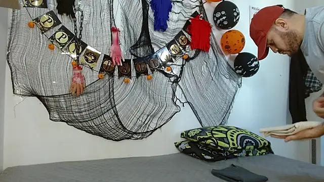 Snapshot of fetish_padrino chatting on 10-17-25, 03:03 fetish padrino online show from 10-17-25, 03:03