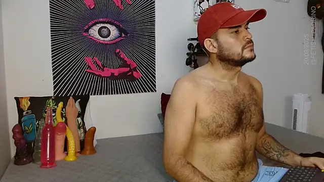 Snapshot of fetish_padrino chatting on 09-20-25, 02:11 fetish padrino online show from 09-20-25, 02:11