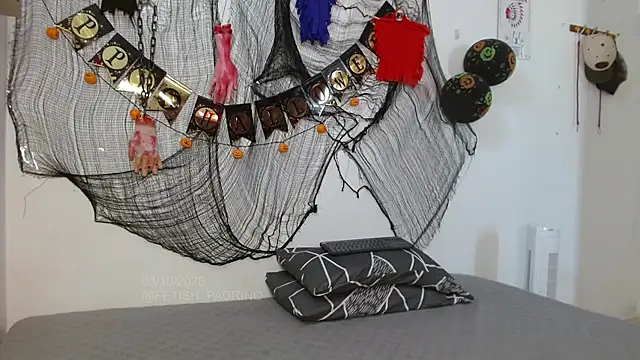 Snapshot of fetish_padrino chatting on 10-03-25, 02:07 fetish padrino online show from 10-03-25, 02:07