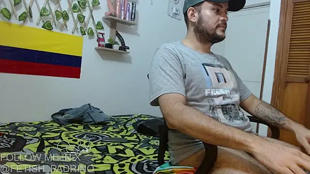 Snapshot of fetish_padrino chatting on 03-16-25, 05:03 fetish padrino online show from 03-16-25, 05:03