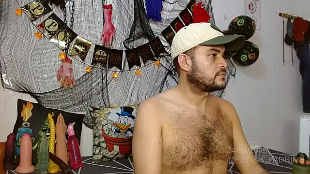 Snapshot of fetish_padrino chatting on 09-25-25, 01:55 fetish padrino online show from 09-25-25, 01:55