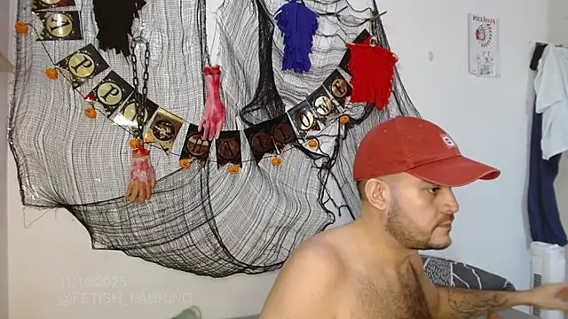 Snapshot of fetish_padrino chatting on 10-11-25, 06:42 fetish padrino online show from 10-11-25, 06:42