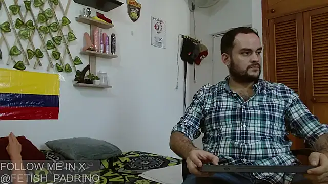 Snapshot of fetish_padrino chatting on 03-14-25, 03:03 fetish padrino online show from 03-14-25, 03:03