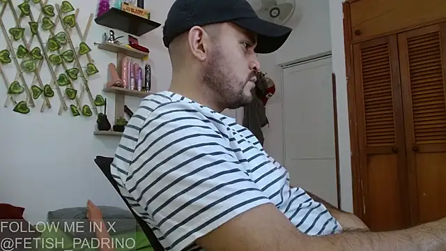 Snapshot of fetish_padrino chatting on 03-19-25, 02:57 fetish padrino online show from 03-19-25, 02:57