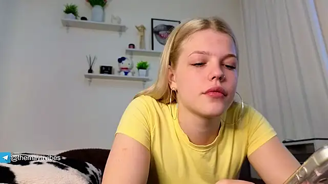 Snapshot of Maya_Rave chatting on 03-16-26, 05:44 Maya Rave online show from 03-16-26, 05:44