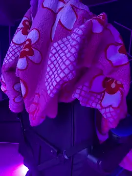 bonnie 18x online show from 11-07-25, 05:01