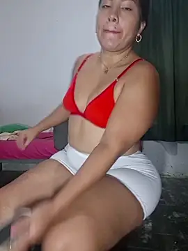 steisy325 online show from 12-02-25, 03:36