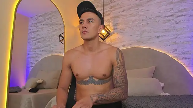 Aron Bolt online show from 02-02-26, 01:10