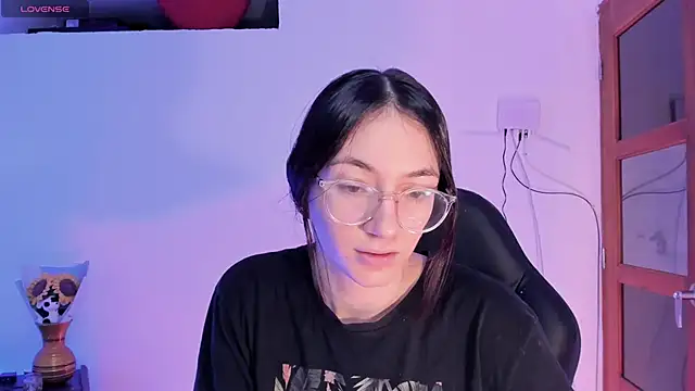 haanna thompsoon online show from 12-12-24, 07:37