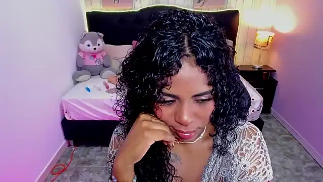 Edelaine rogers online show from 09-24-25, 05:14