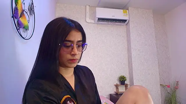 Amy wats0n online show from 11-21-25, 07:02