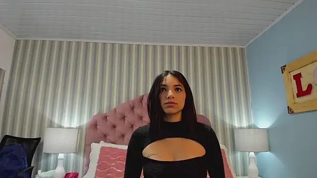 HazelMoret online show from 02-27-25, 12:12