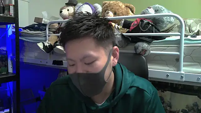 Owl1216 online show from 12-30-24, 01:47