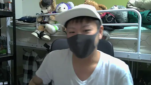 Owl1216 online show from 12-18-24, 02:28