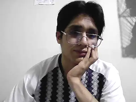 Snapshot of HardDick2 chatting on 05-12-26, 05:48 HardDick2 online show from 05-12-26, 05:48