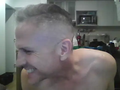 Diegoperrote682661 online show from 04-15-26, 03:23