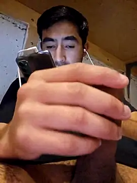 Axeltu77 online show from 04-24-26, 01:18