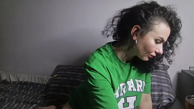 Snapshot of MiraLove362 chatting on 03-09-25, 08:21 MiraLove362 online show from 03-09-25, 08:21