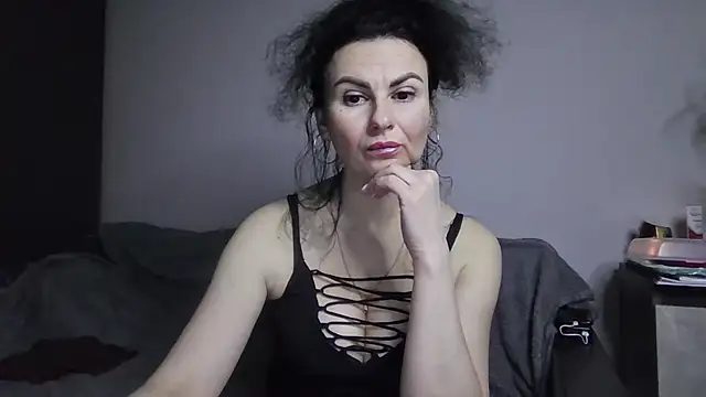 Snapshot of MiraLove362 chatting on 02-17-25, 07:33 MiraLove362 online show from 02-17-25, 07:33