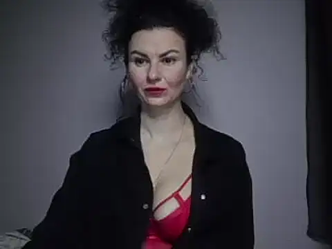 Snapshot of MiraLove362 chatting on 12-09-24, 09:26 MiraLove362 online show from 12-09-24, 09:26