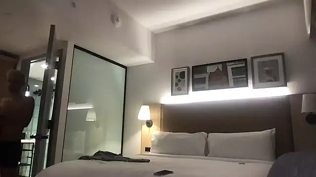 Snapshot of Dylansd chatting on 01-03-25, 05:17 Dylansd online show from 01-03-25, 05:17