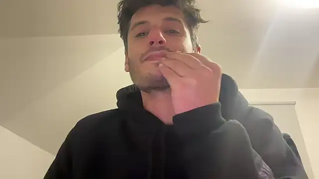 Snapshot of Dylansd chatting on 10-31-25, 02:41 Dylansd online show from 10-31-25, 02:41