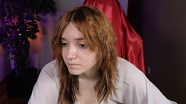 Snapshot of Rita_flame chatting on 10-12-25, 02:18 Rita flame online show from 10-12-25, 02:18