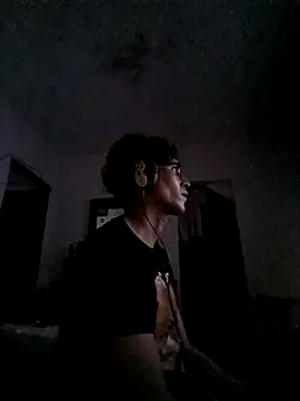 Snapshot of Alconnegroduf chatting on 09-22-25, 09:15 Alconnegroduf online show from 09-22-25, 09:15